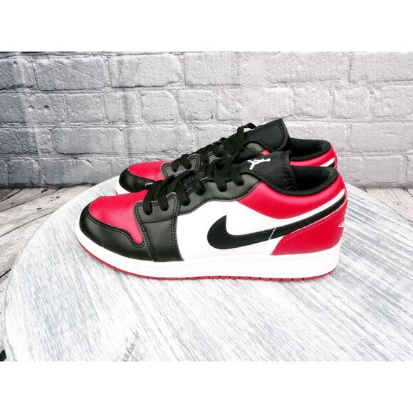 Air Jordan 1 Low Bred Toe GS Gym Red/White Black Youth 7y Women 8.5 Used OG Box main image 5